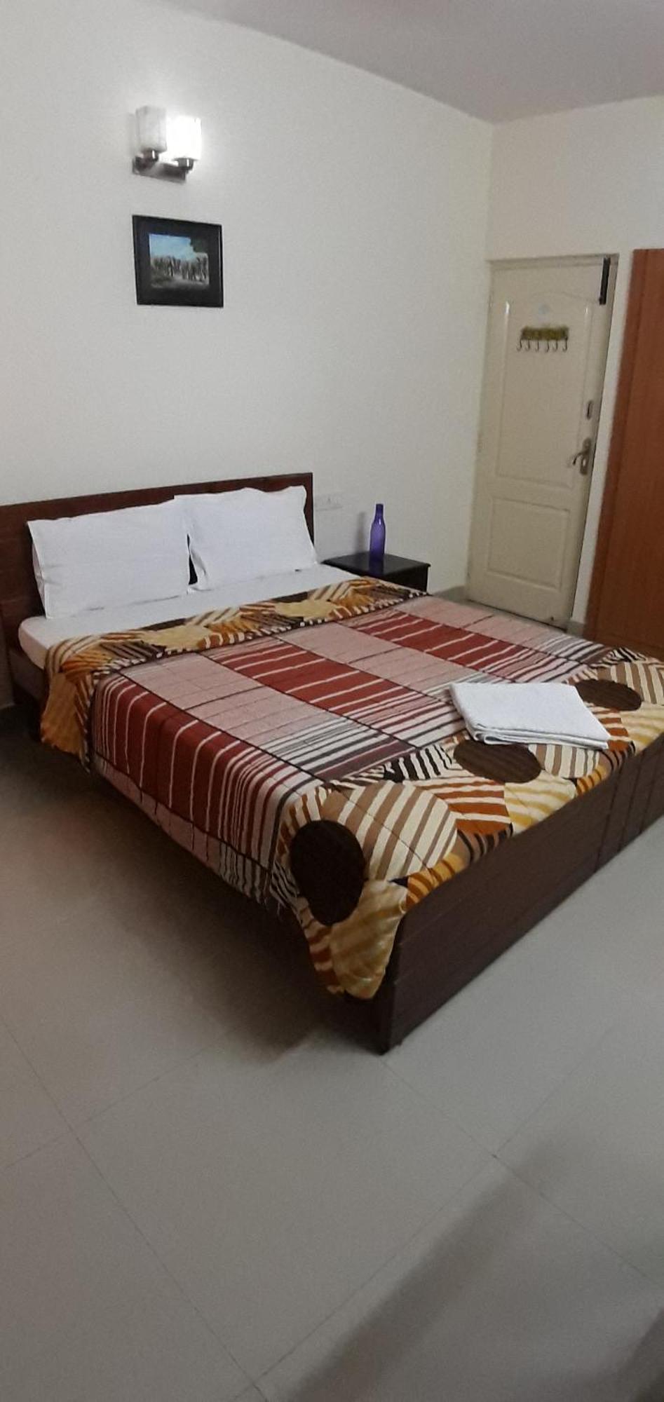 Apartment Home Stay Bangalore Buitenkant foto